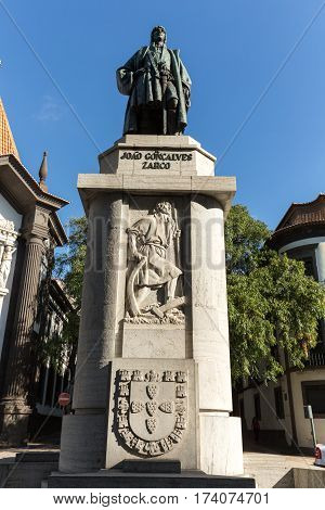 FUNCHAL MADEIRA PORTUGAL - SEPTEMBER 2 2016: Zarco statue - Founder explorer Joao Goncalves Zarco Funchal Madeira