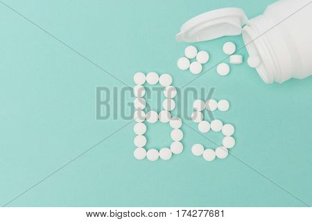 Bottle With Vitamin B5 Pills Forming The Word 'b5'