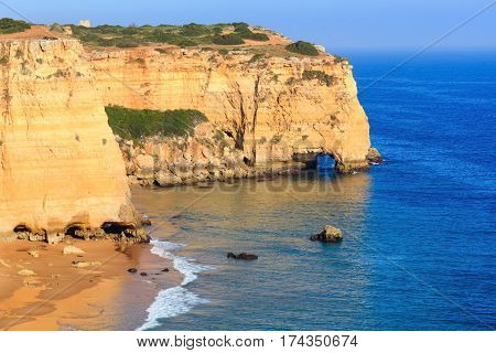 Praia Da Afurada (algarve, Portugal).