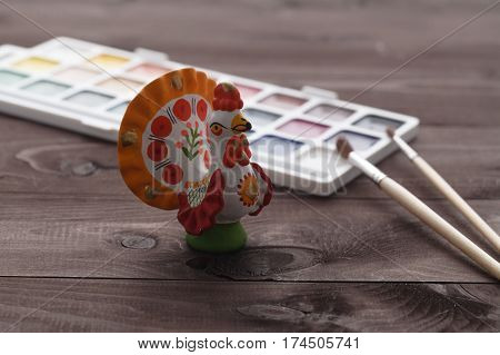 Painting Traditional Russian Dymkovo Toy