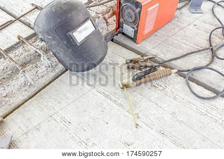 Inverter welding machine welding equipment welding mask welding electrodes high voltage wires with clips set of accessories for arc welding.