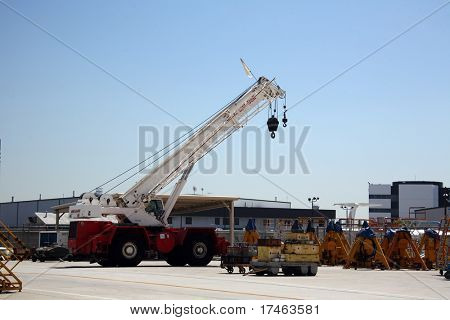 Cargo fragt kran i Aerospace plante