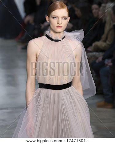Carolina Herrera - Fall 2017 Collection