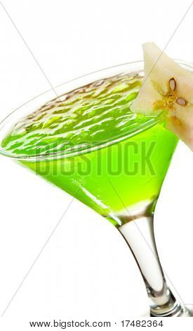 Cocktail mit Rum, Midori, Lychee und Apple