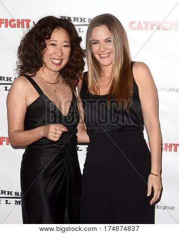 LOS ANGELES - MAR 2:  Sandra Oh, Alicia Silverstone at the 
