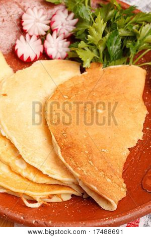 krep ile sos ((Ulusal Beyaz Rusya gıda)