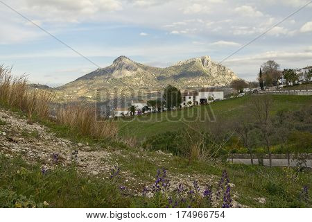 Zahara de la Sierra is the mountain village on the slopes of the Sierra del Jaral within the Sierra de Grazalema Natural Park.