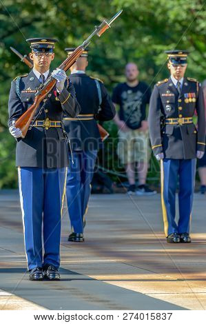 Arlington, Washington Dc, Usa - September 6, 2018 : Changing Of The Guard At The Tomb Of The Unknown