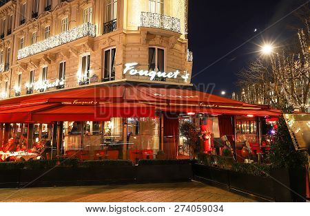The Restaurant Fouquets Decorated For Christmas . It Located At Avenue Champs Elysees In Paris.fouqu