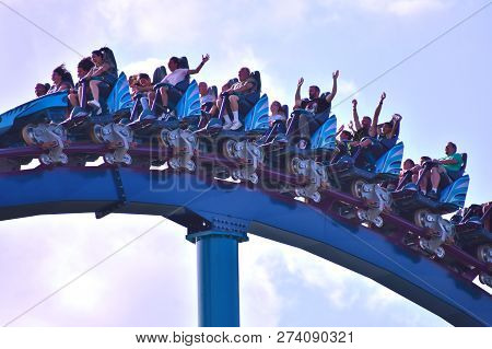 Orlando, Florida. September 21, 2018. Mako Beatiful Rollercoaster At Seaworld Theme Park, In Interna