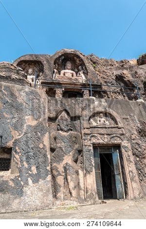 Bojjannakonda And Lingalakonda Are Two Buddhist Rock-cut Caves On Adjacent Hillocks At Visakhapatnam