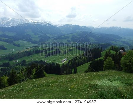 Pastures And Hills Of The Zürchersmühle Village - Canton Of Appenzell Ausserrhoden, Switzerland