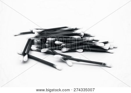 Pink Colored Cotton Coated Ear Buds Or Q-tips Isolated On White.