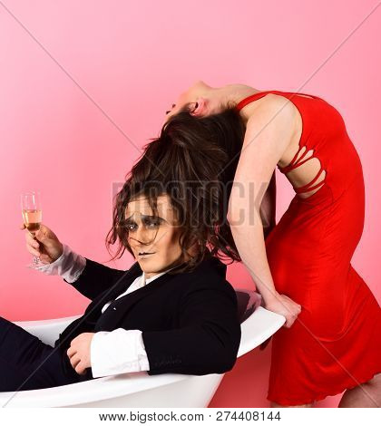 Love Has A Ton Of Ways Of Expressing Itself. Mime Show. Couple In Love Mime Enjoy In Bath Room. Mime