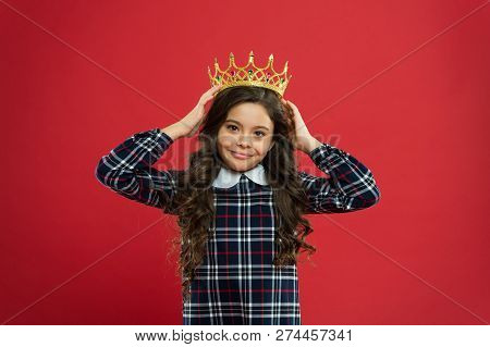 Monarch Attribute. Kid Wear Golden Crown Symbol Of Princess. Every Girl Dreaming To Become Princess.