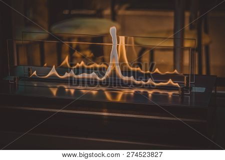 Biofireplace Burn On Ethanol Gas. Contemporary Mount Biofuel
