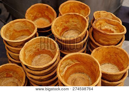 Plates Of Bread For Bogracs. Hungarian National Dish - Bogracs, Close-up In A Bread Plate.