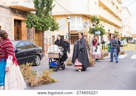 Oropesa Del Mar, Spain - January 13, 2018: Holiday Procession On Festival Of Saint Anthony In The St