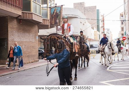 Oropesa Del Mar, Spain - January 13, 2018: Holiday Procession On Festival Of Saint Anthony In The St