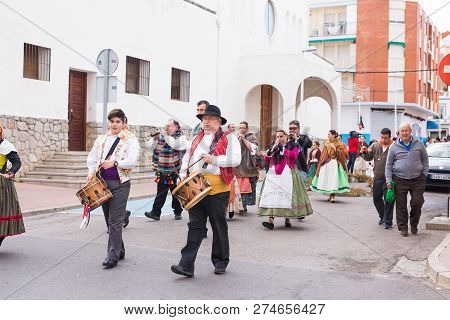 Oropesa Del Mar, Spain - January 13, 2018: Holiday Procession On Festival Of Saint Anthony In The St