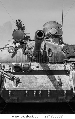 MILITARY VEHICLE - Tank from Cold Wra period of Soviet construction