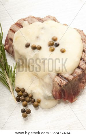 mørbrad med roquefort sauce