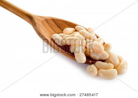 Cannellini Bohnen über Löffel
