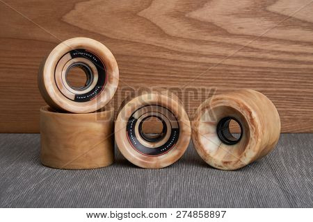 78a Durometer And 70mm Size Longboard Wheels For Cruising
