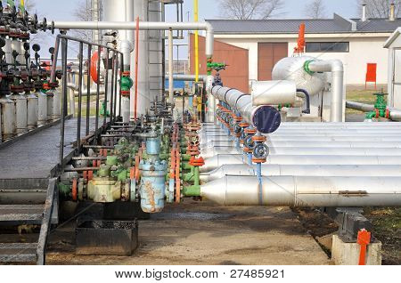 Industrier for olieraffinering af og gas