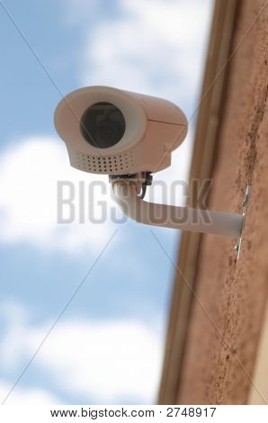 Câmera de vigilância no prédio, Vertical