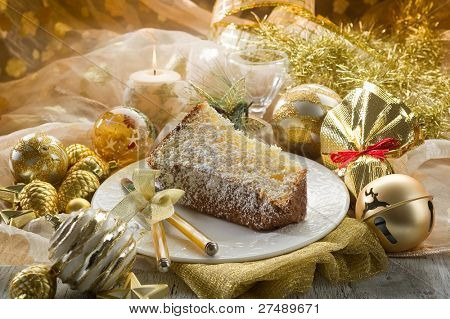 fetta pandoro tradizionale italiano torta di Natale