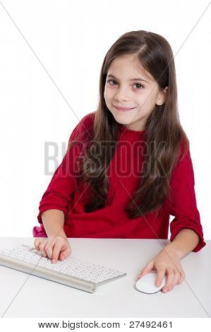 uśmiechnięta dziewczynka z Pc klawiatura i mysz