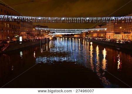 Nevskij v noci