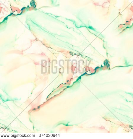 Seamless Watercolor Texture. Alcohol  Ink Texture. Beige Tones New Shibori Design. Pink, Vanilla Mar