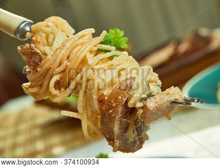 Spaghetti Con Pesto Alla Trapanese