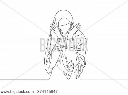 One Single Line Drawing Of Young Attractive Beauty Middle East Muslimah Wearing Burqa. Traditional B