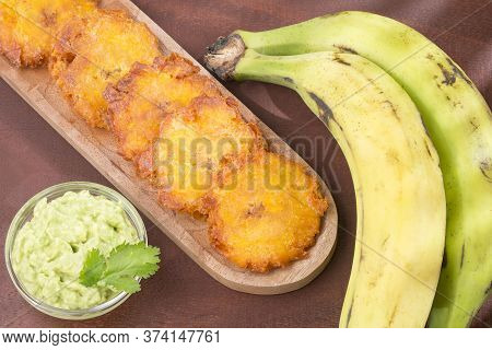 Patacón Fried Flattened Pieces Of Green Plantain (tostón, Tachino)
