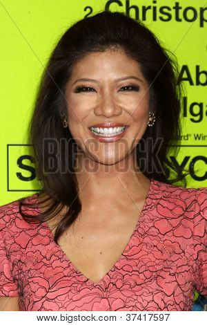 LOS ANGELES - 30 Ott: Julie Chen alla Premiere di 