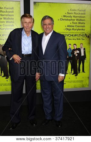 LOS ANGELES - 30 de OCT: Sumner Redstone, Les Moonves en el estreno de 
