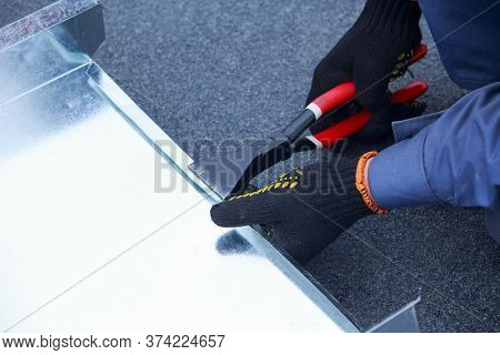 Special Tinsmith Seaming Pliers With Lap Joint