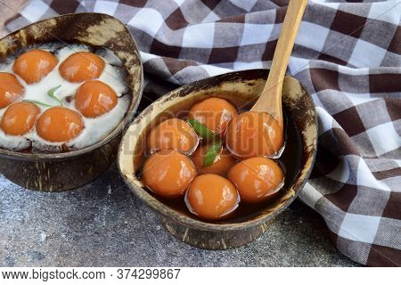 Bubur Biji Salak, Indonesian Dessert Porridge Of Sweet Potato Balls With Coconut Milk. A Popular Foo