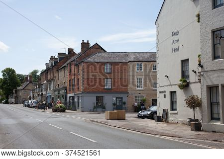 Shops And Restaurants On Oxford Street In Woodstock In The Uk Taken 22nd June 2020
