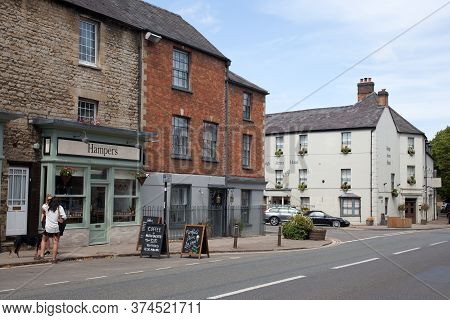 Shops And Restaurants On Oxford Street In Woodstock In The Uk Taken 22nd June 2020