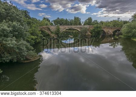 The Bridge Of La Vizana Is Of Roman Origin And Is The Limit Between The Provinces Of Zamora And León