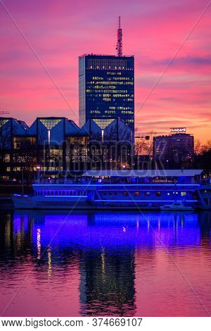 Belgrade / Serbia - March 4, 2019: Colorful Sunset View Of Usce Tower In Belgrade, Serbia, Reflectin