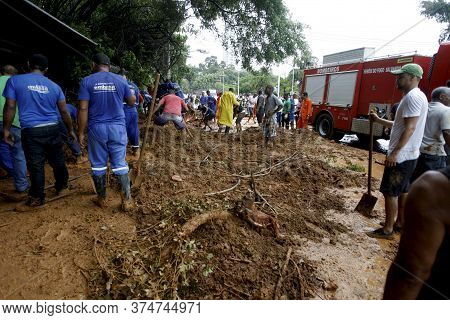 Salvador, Bahia / Brazil - April 9, 2015: Members Of The Fire Department And Volunteer People Are Se