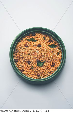 Puffed Rice Chivda Or Maharashtrial Bhadang Chiwda Served In A Plate