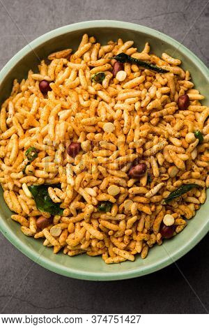 Puffed Rice Chivda Or Maharashtrial Bhadang Chiwda Served In A Plate