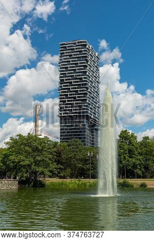 Frankfurt Am Main, Germany-july 02, 2020: New Residential And Hotel Skyscraper In Westend, Frankfurt