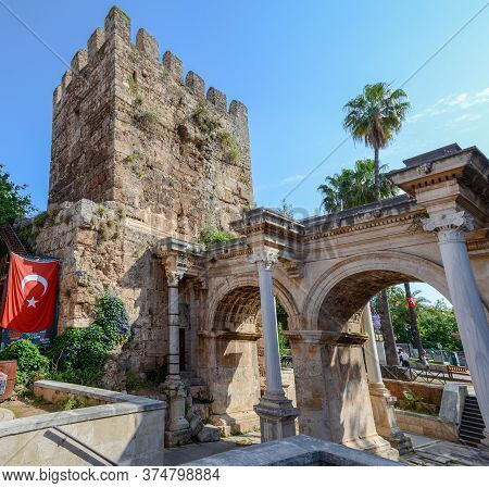 Turkey, Antalya, May 10, 2018. Hadrians Gate Panorama. Ancient Construction In The Old Town In Antal